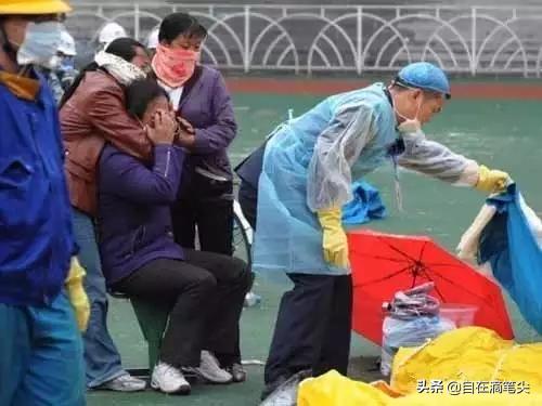 汶川地震15个感人瞬间,汶川地震14周年催人泪目的瞬间