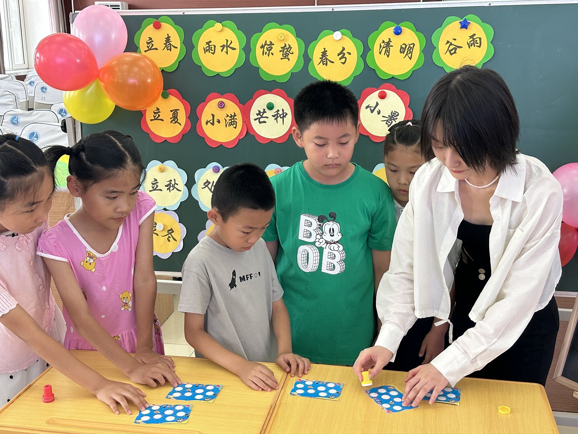 小学低年级考试主打“学以致用”让学生“乐”在其中