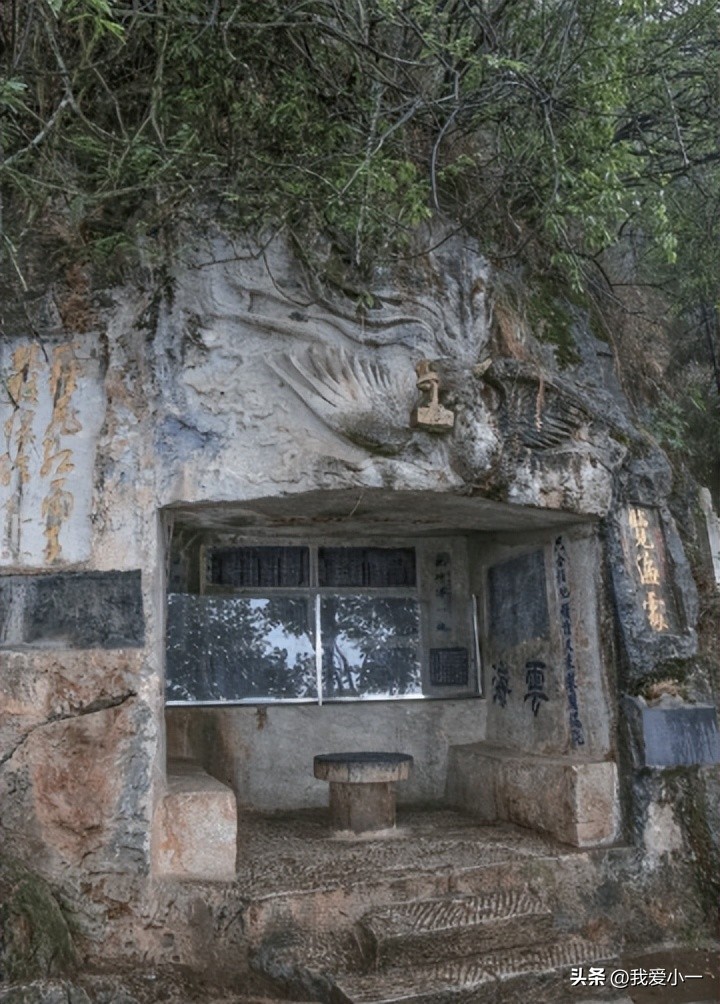 云南古建筑名单大全,云南古滇墓葬群