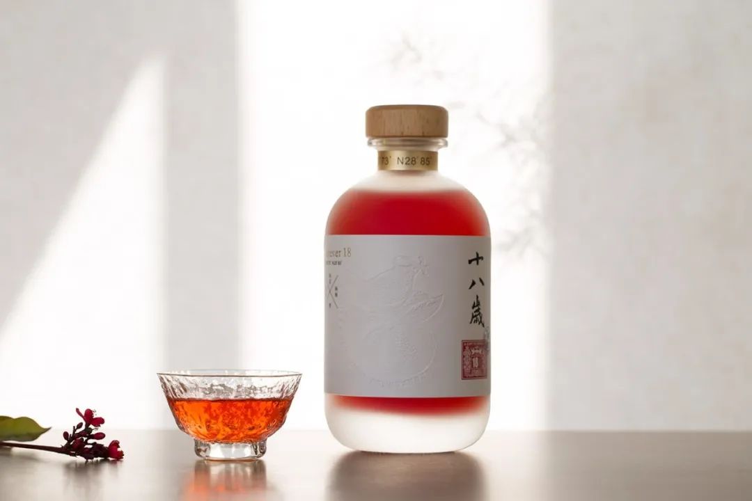 简约化酒包装设计图片,这些酒包装设计太上头了