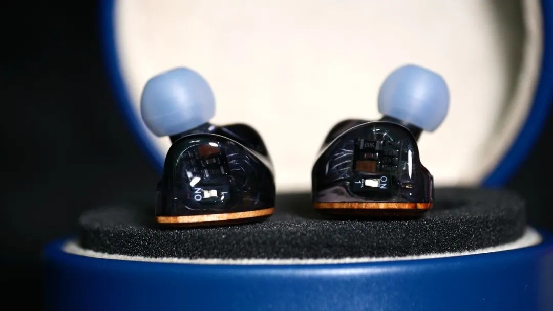 达音科新旗舰耳塞,达音科sa6降噪耳机