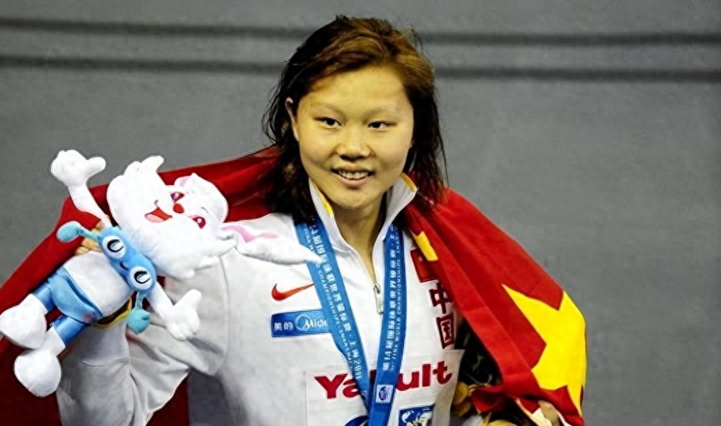 女运动员的痛苦程度,女运动员赛场上痛苦哭