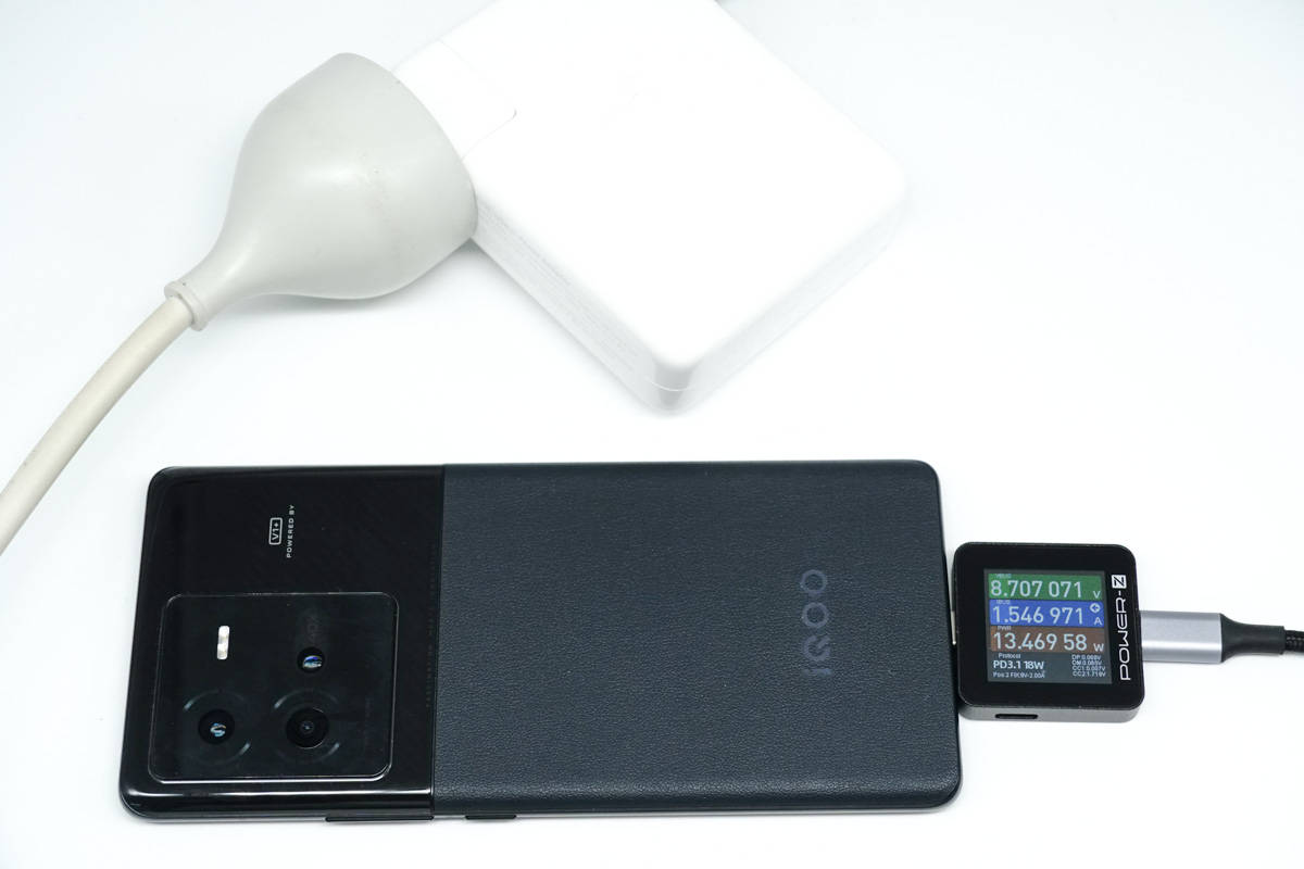 iqoo10pro200w快充小白测评,iqoo10pro测评200w快充究竟有多快