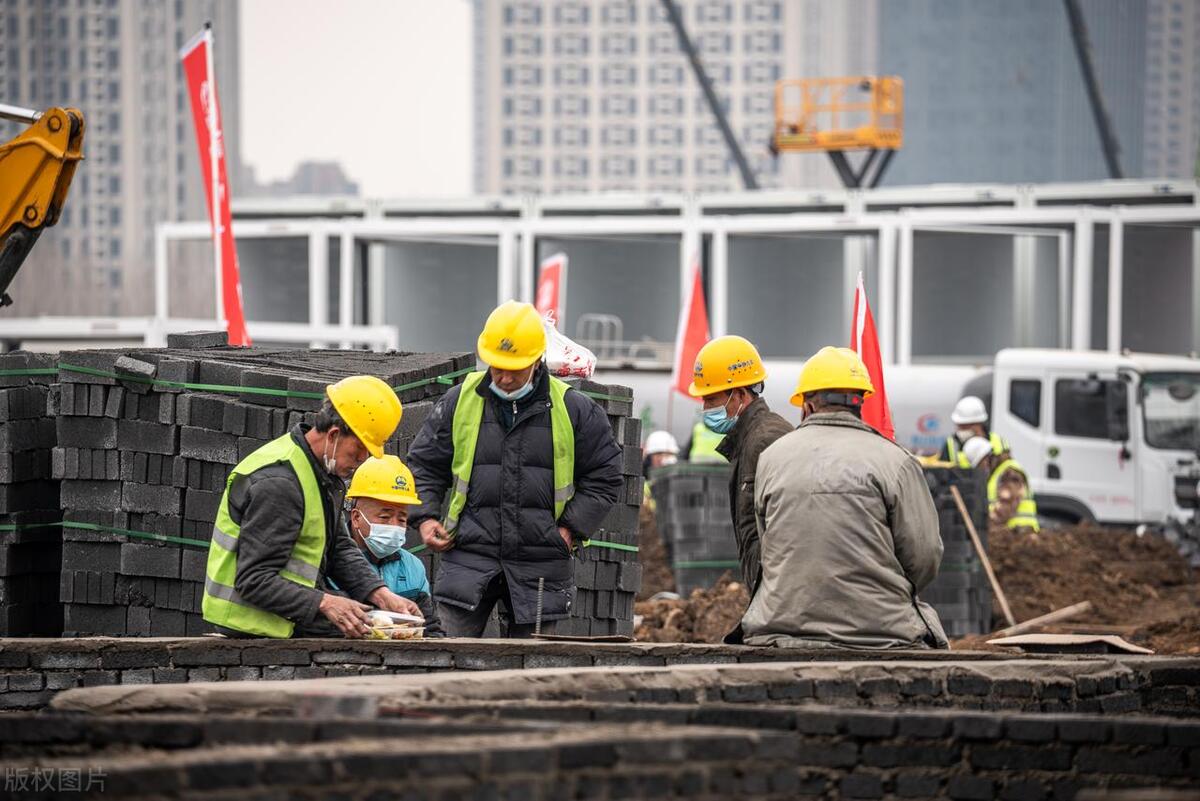 出国劳务派遣的发展趋势,出国劳务存在哪些问题