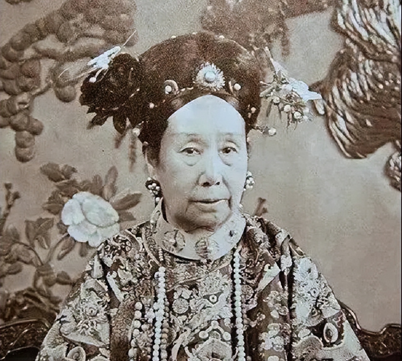 71年美国老太自称*鱼岛钓**是她家的，还拿出“慈禧手谕”，真相如何