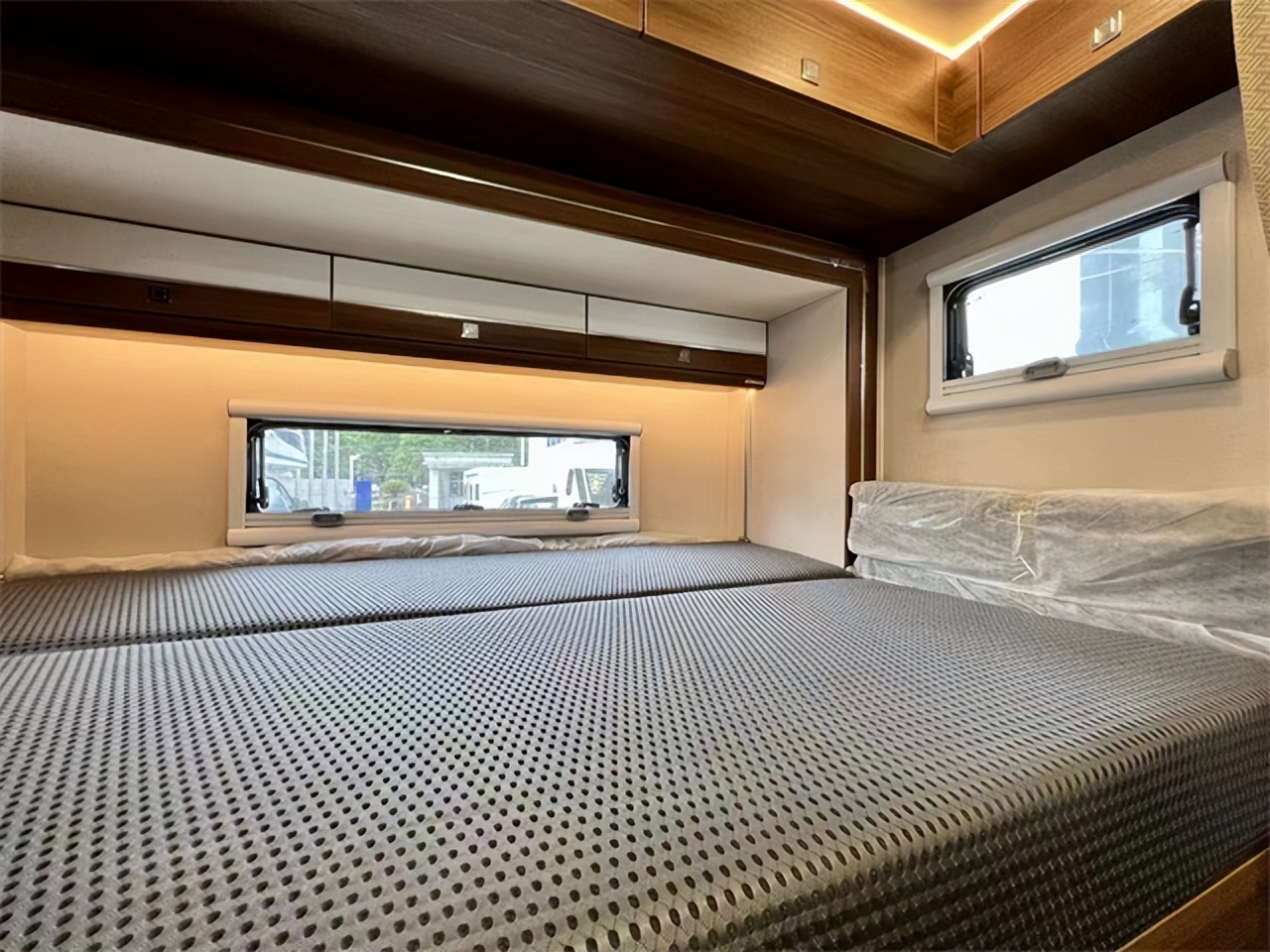 奇瑞瑞弗v820波尔多红多少钱,瑞弗v820最新款多少钱