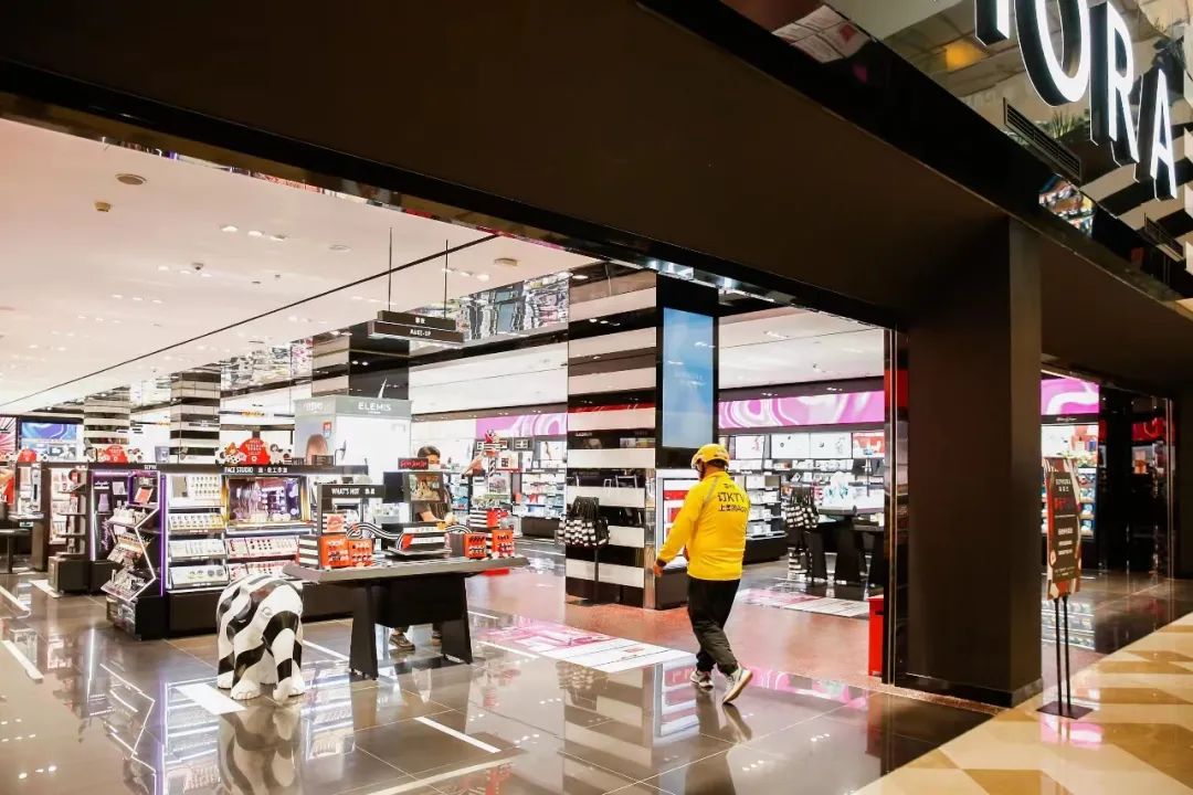 在服务中探索业务增长点,美团新零售点位