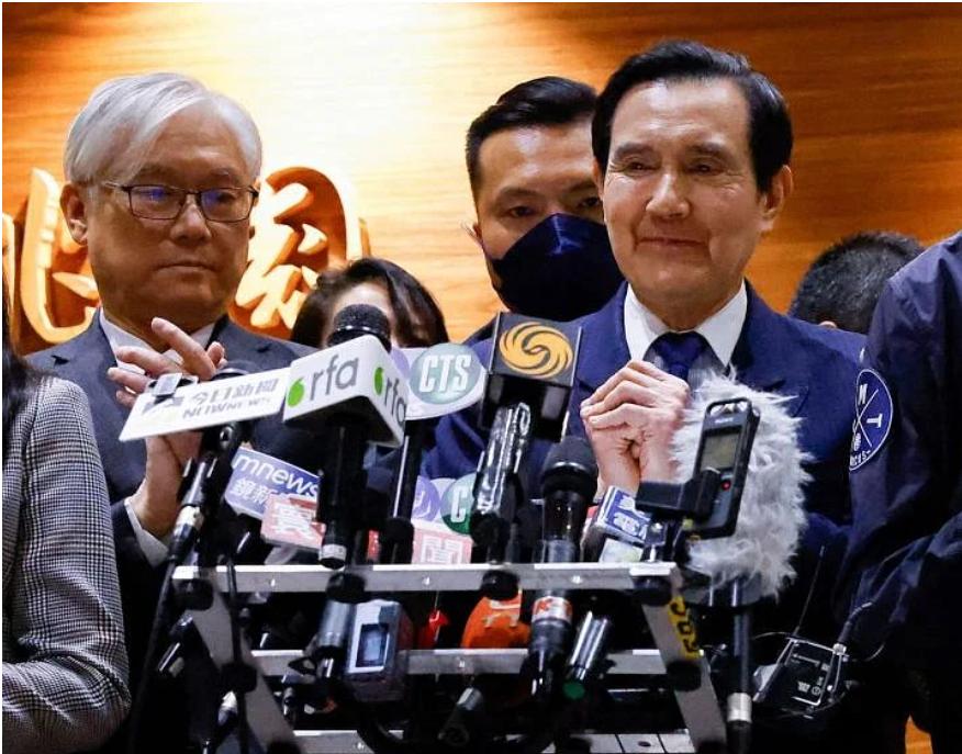 喂不熟的白眼狼？马英九回台湾以后，随行人员为何要“*攻反**大陆”