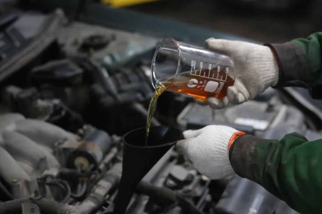 翻新一台天籁后需要多少钱,06日产老天籁全车翻新