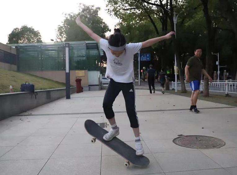 2019全国大学生体操比赛冠军,武大博士妈妈让孩子练体操