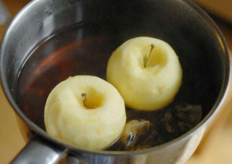 苹果煮熟了吃都有哪些好处和坏处,每天吃一个煮熟的苹果有什么功效