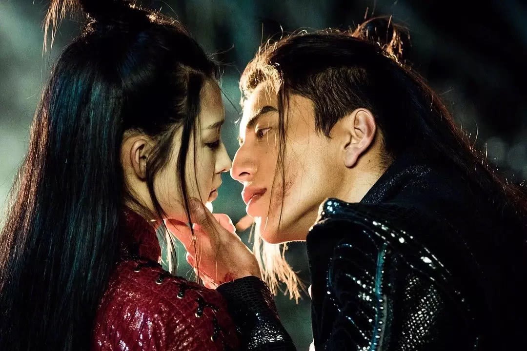 假戏真做，娱乐圈的“灯下黑”，让多少女演员有苦难言？