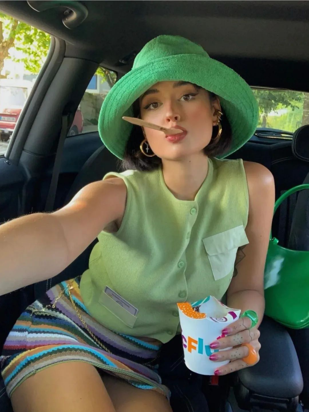 黄黑皮穿搭技巧,黄黑皮穿衣教程