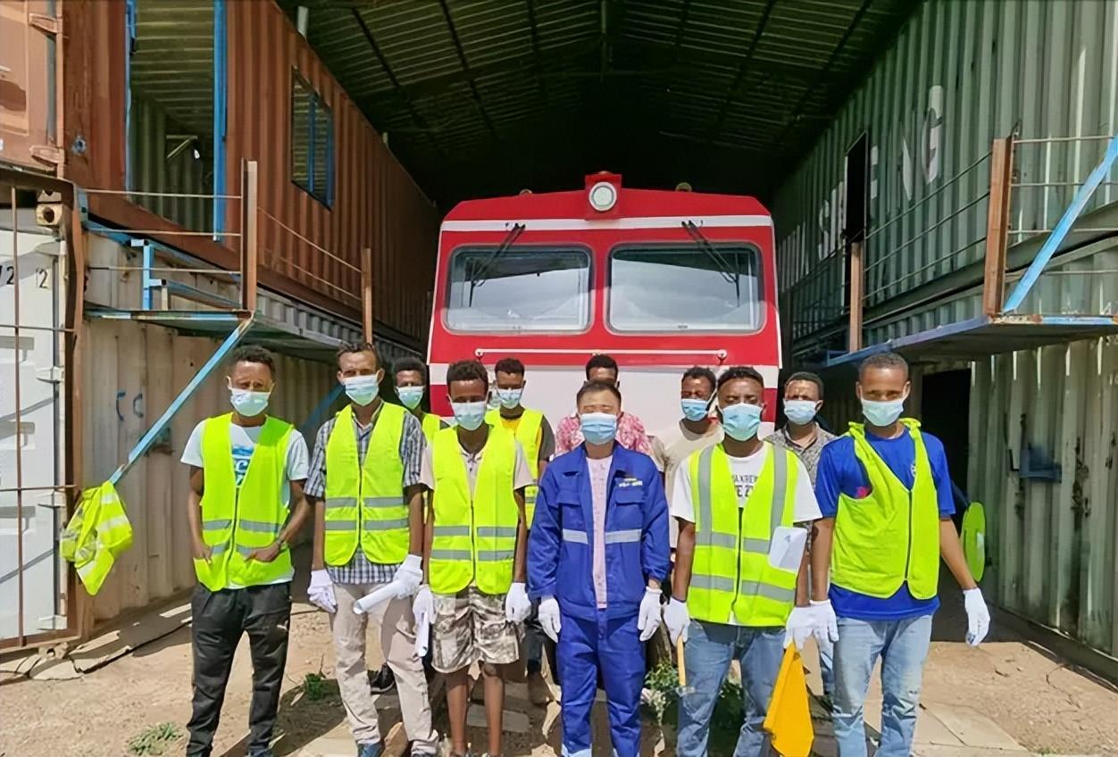 四川小伙娶黑人老婆，不仅没给彩礼还未见过丈母娘，现在怎样了？