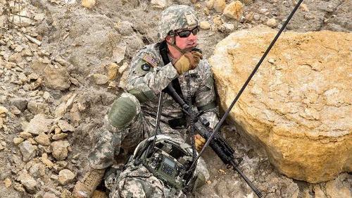 美国大兵最多背多重的装备,一名美国大兵有什么装备