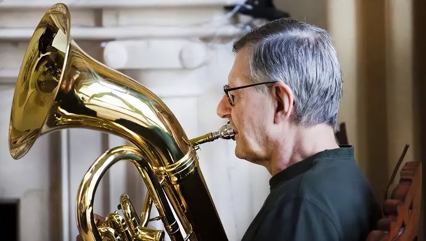 各种铜管乐器介绍,铜管乐器各种介绍