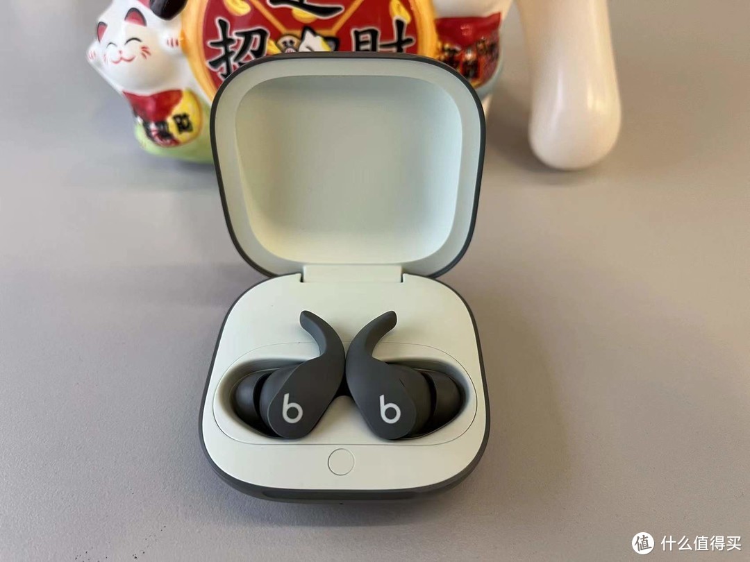 beatsfitpro耳机和苹果耳机2代对比,BeatsFitPro耳机评测