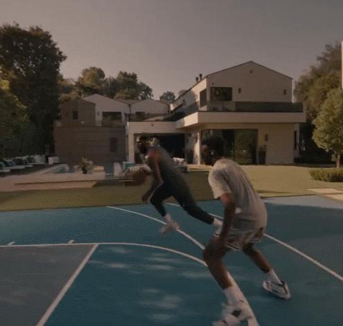 詹姆斯新签合同,詹姆斯两个儿子签约