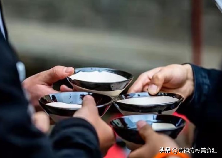 全国白酒最能喝的省排名前十,十大公认最好喝的白酒排名第一