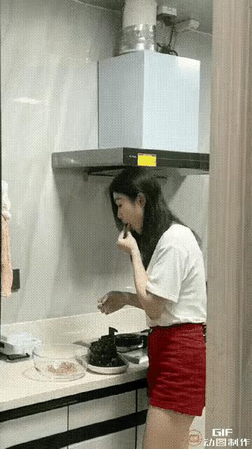 公司上班职业装女,公司发的职业装太紧