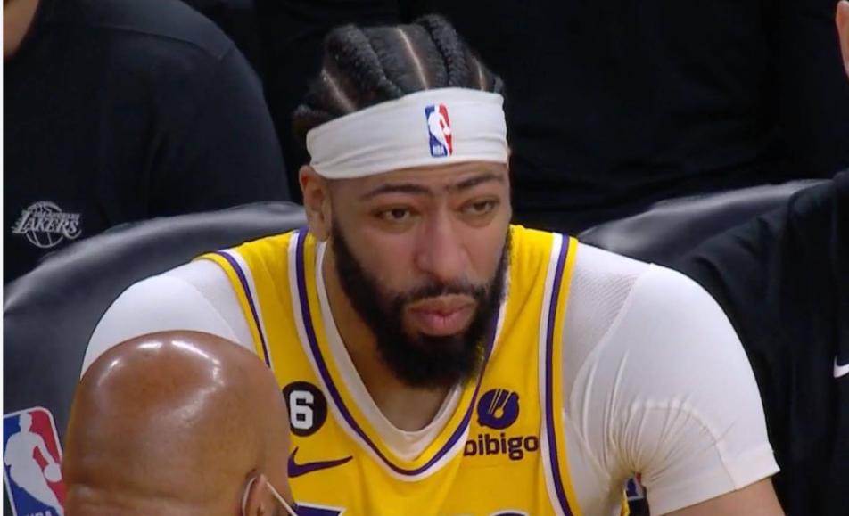 浓眉被卢尼犯规,卢尼肘击浓眉会被追加停赛吗