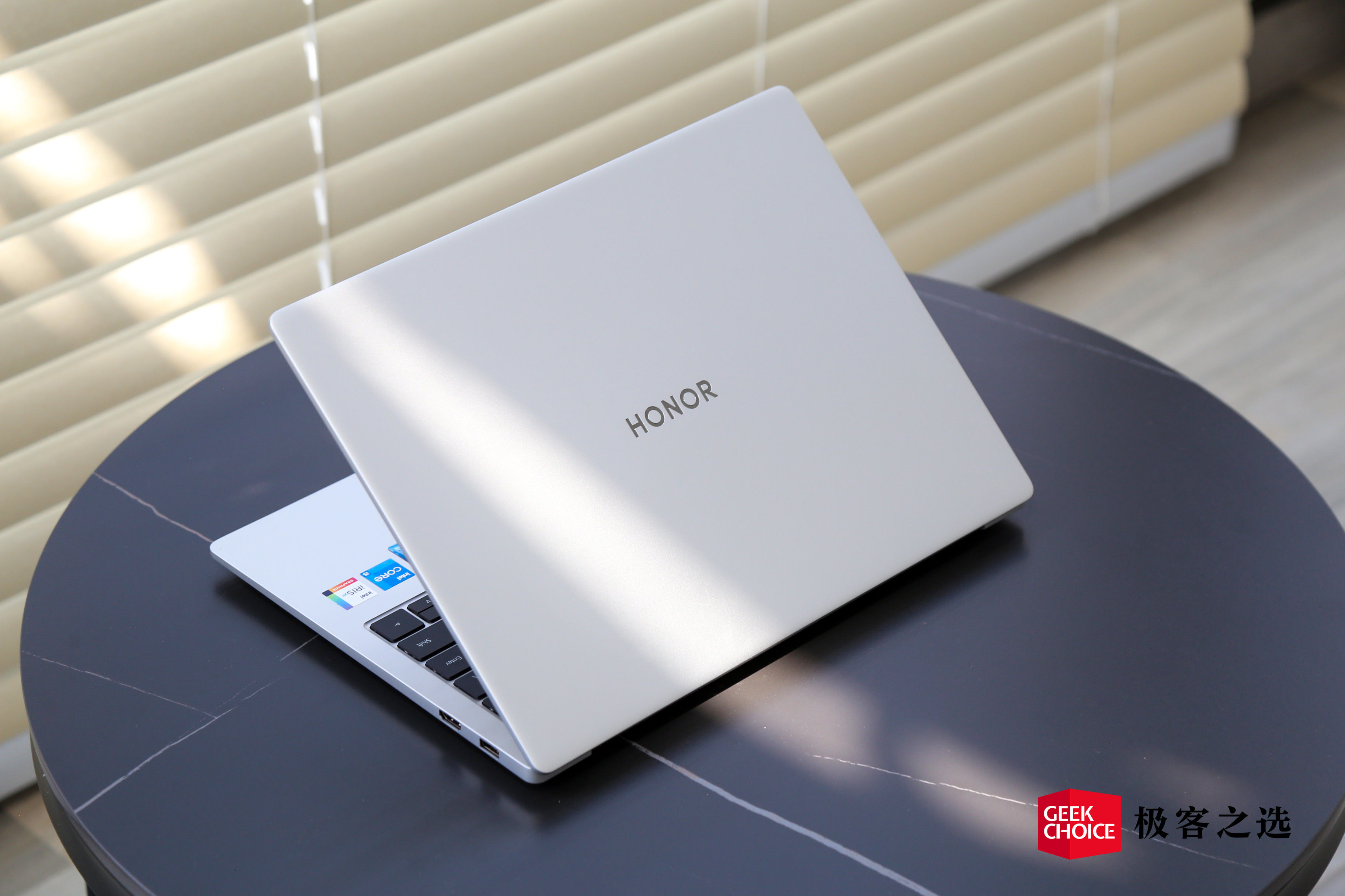 荣耀笔记本magicbookx14i3评测,荣耀magicbook142022续航