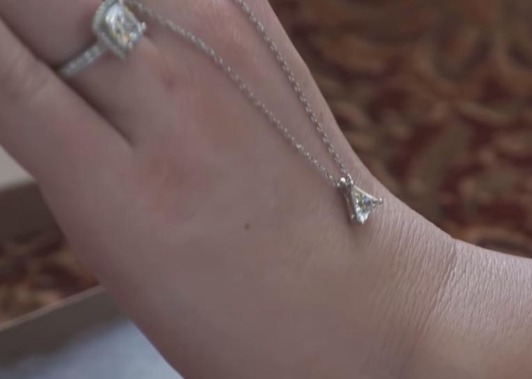 妈宝男真奇葩,美国妈宝男买内衣