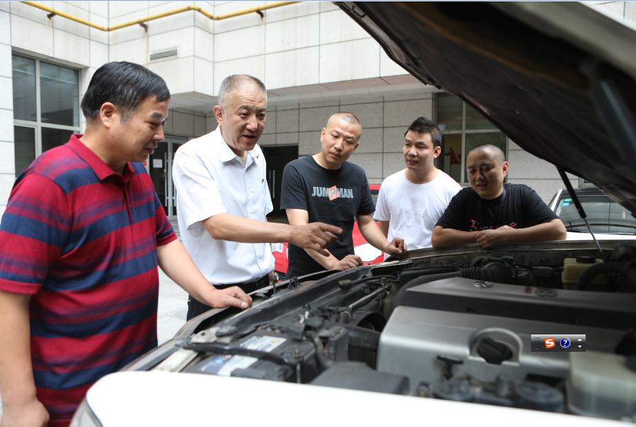 好人老万和他的车班弟兄们