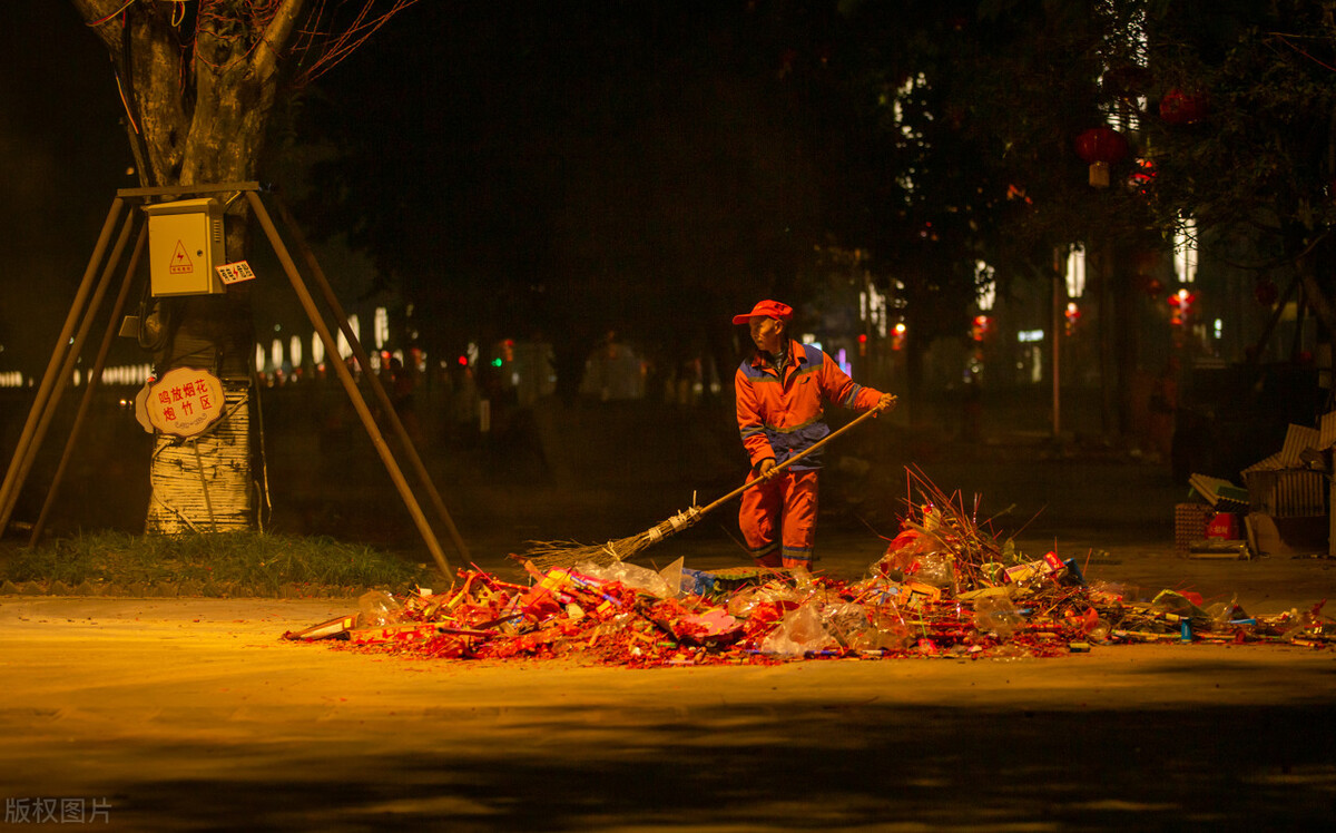 过年烟花小摊怎么赚钱,烟花小摊赚钱吗