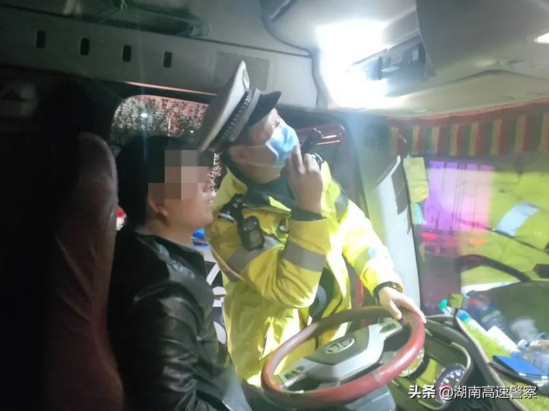 涉嫌构成重大危险作业罪,运输煤气罐构成危险作业罪