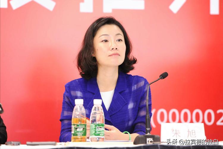 中国最贵女秘书朱旭：年薪849万，年终奖1000万，48岁至今未婚