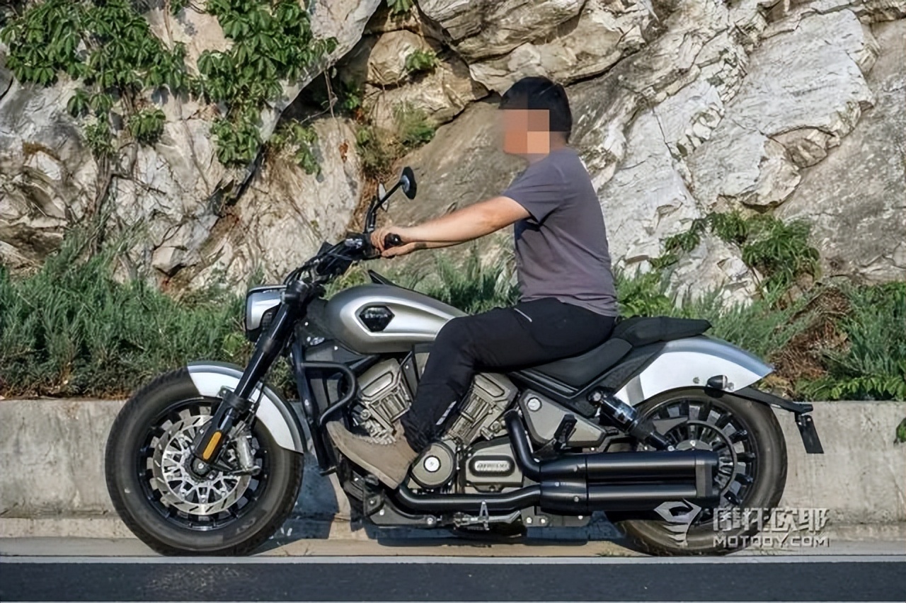 奔达黑旗500适合四十岁男人吗,奔达黑旗500第一批跟第二批的区别