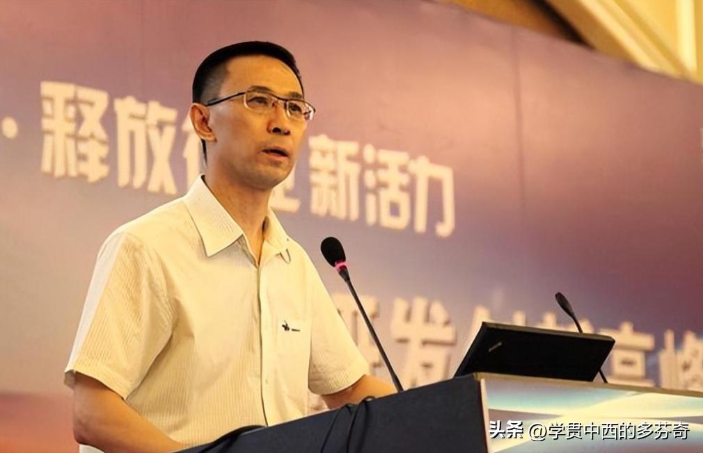 原央视主持人海霞近况,央视主持人海霞有几个儿女