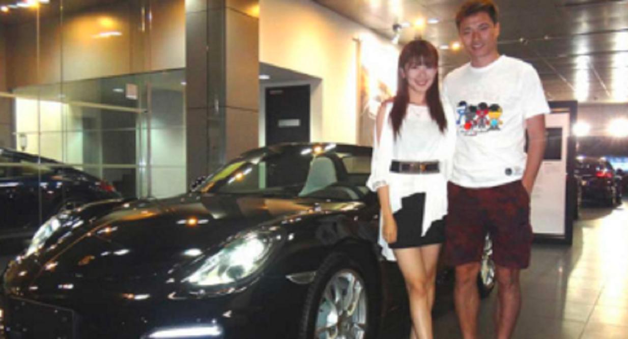 国足太太团斗艳美如画,国足太太团真实身材