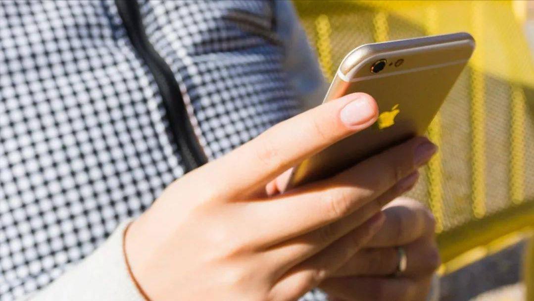 如何正确的看待娱乐直播行业,论泛娱乐直播的前景