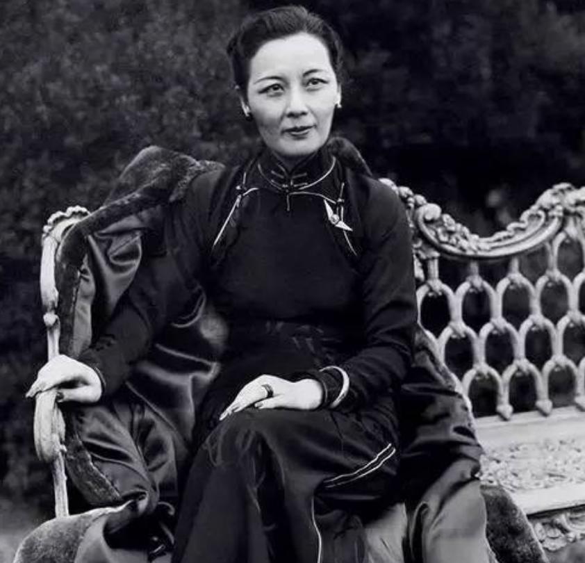 慈禧口中那颗价值8亿的夜明珠,1924年慈禧太后口中夜明珠的下落