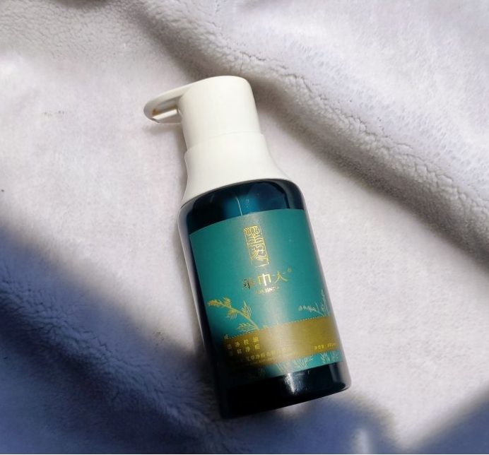 别说没告诉你，遇到国货中的“老6样”，趁着便宜多囤几瓶