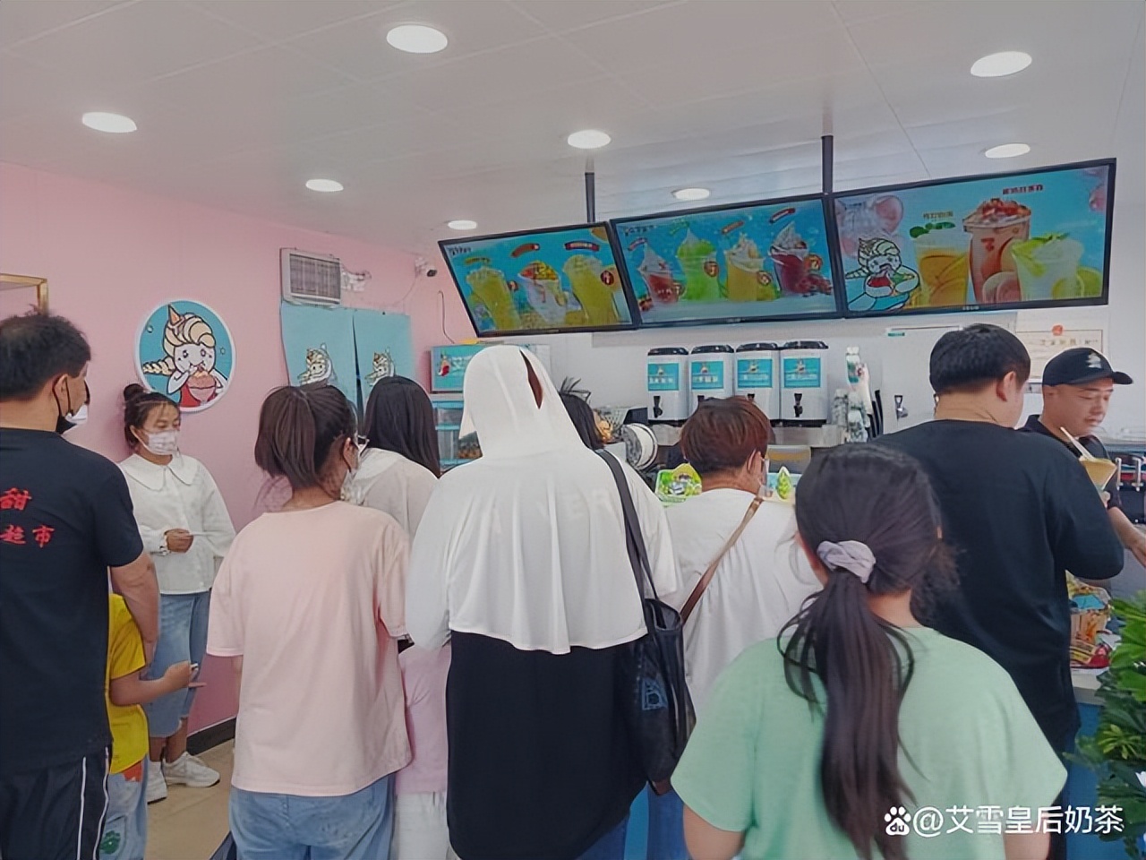 艾雪皇后冷饮奶茶连锁加盟,艾雪皇后饮品加盟店加盟费多少