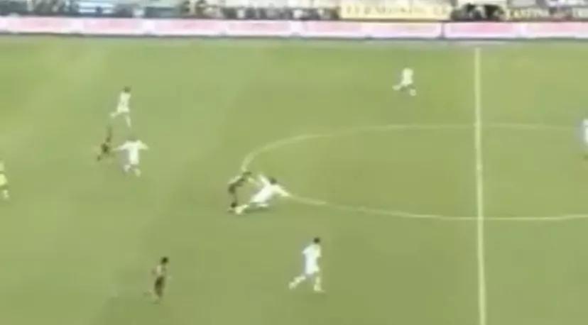 马特拉齐齐达内眼神,马特拉齐挑逗齐达内