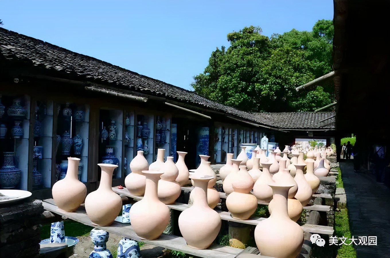 美文美声｜慧子的瓷像店