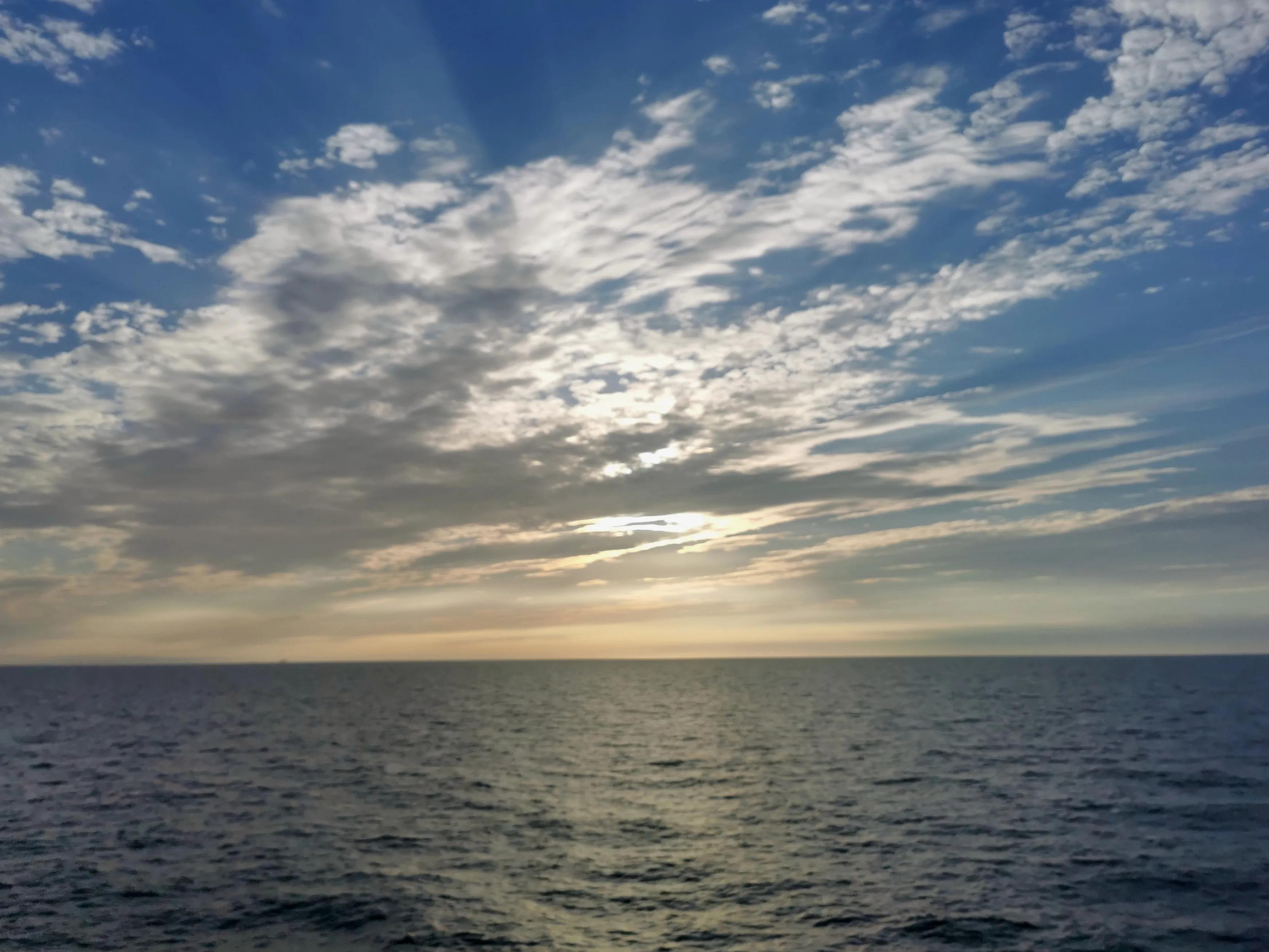 中山广场大连老视频,大连中山广场百年沧桑