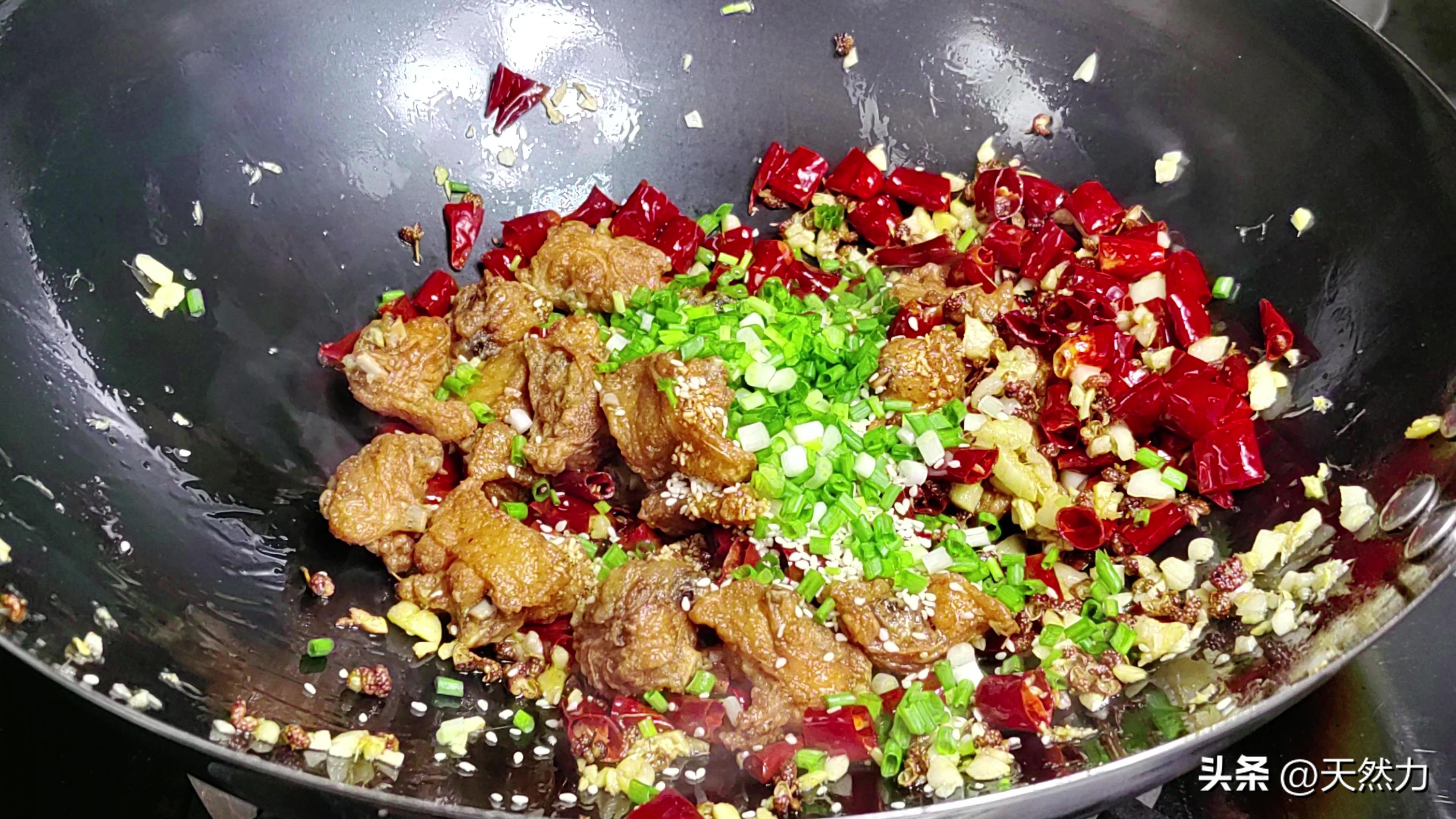 外焦里嫩辣子鸡,冬日辣子鸡做法