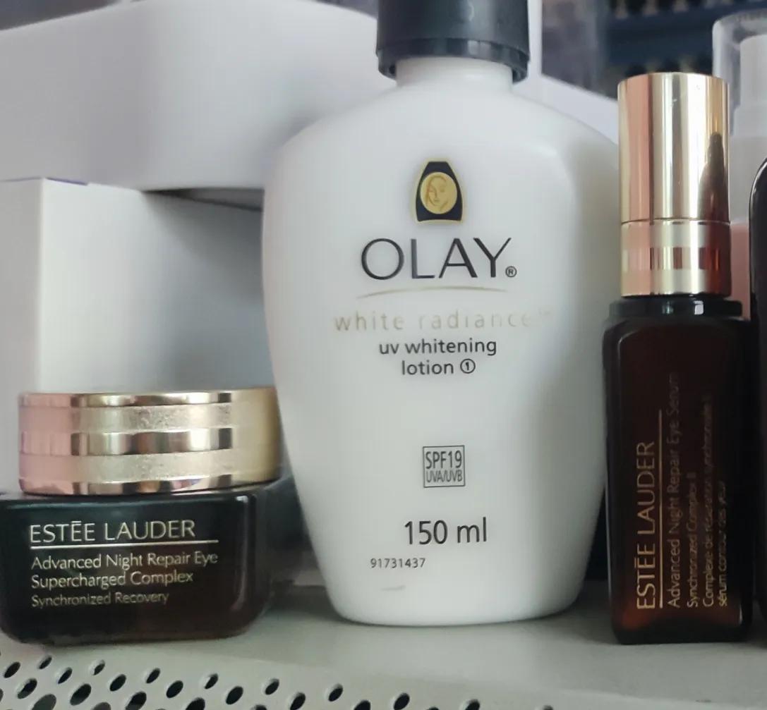 女士28岁开始衰老紧致护肤品,护肤品不一定贵就是好的