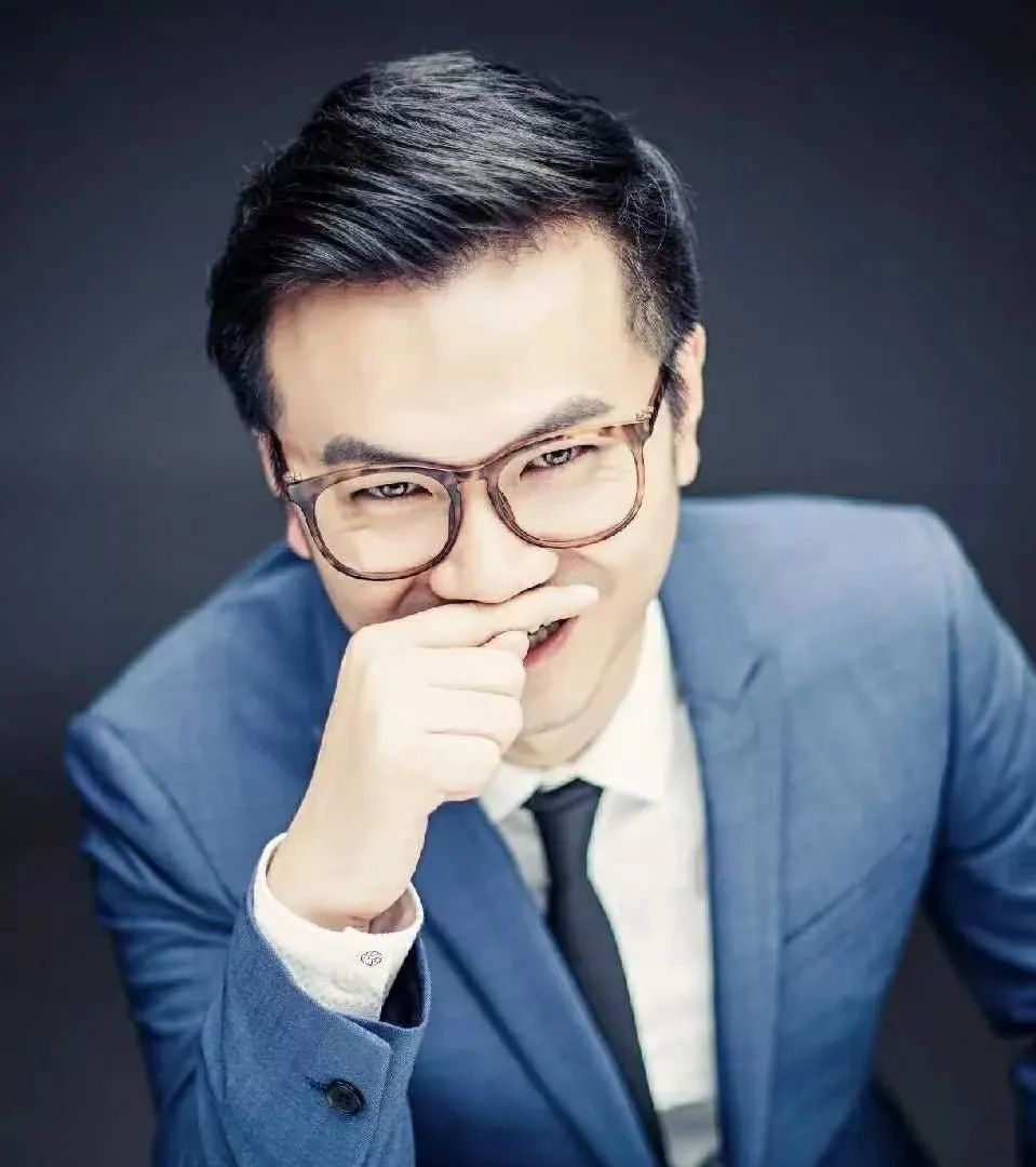 万字拆解得物App：Z世代平台的流量红利和品牌起盘方*论法**