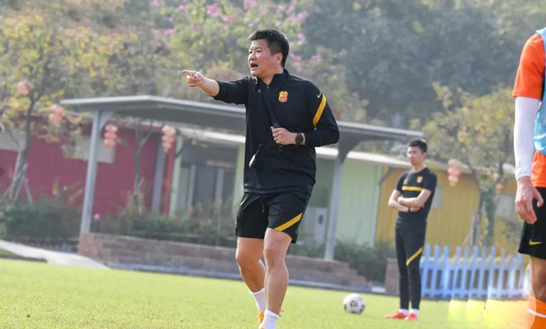 李金羽打进伊朗球门,李金羽为鲁能踢了多少场