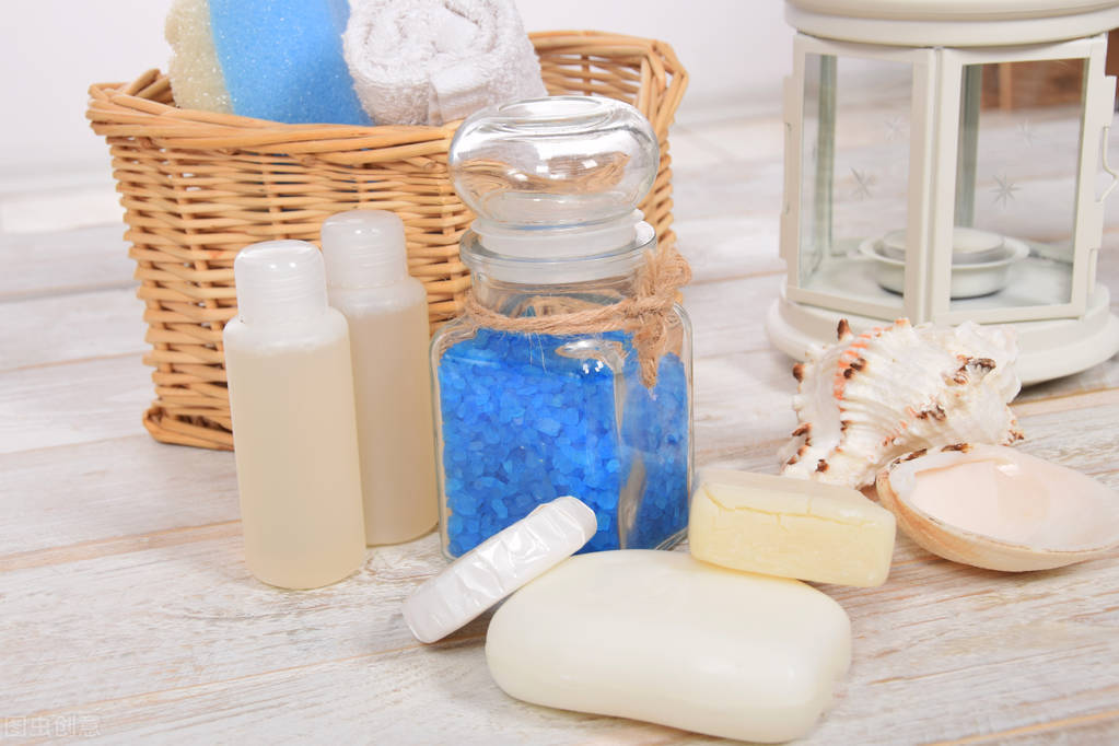 洗头的时候掉发严重怎么办,洗头时疯狂掉发