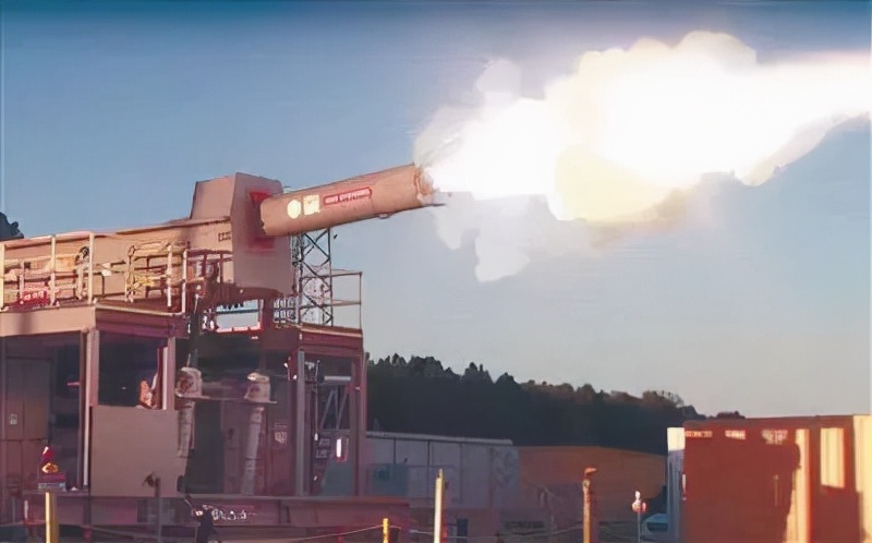 中国海军驱逐舰电磁炮,中国下一代驱逐舰055电磁炮