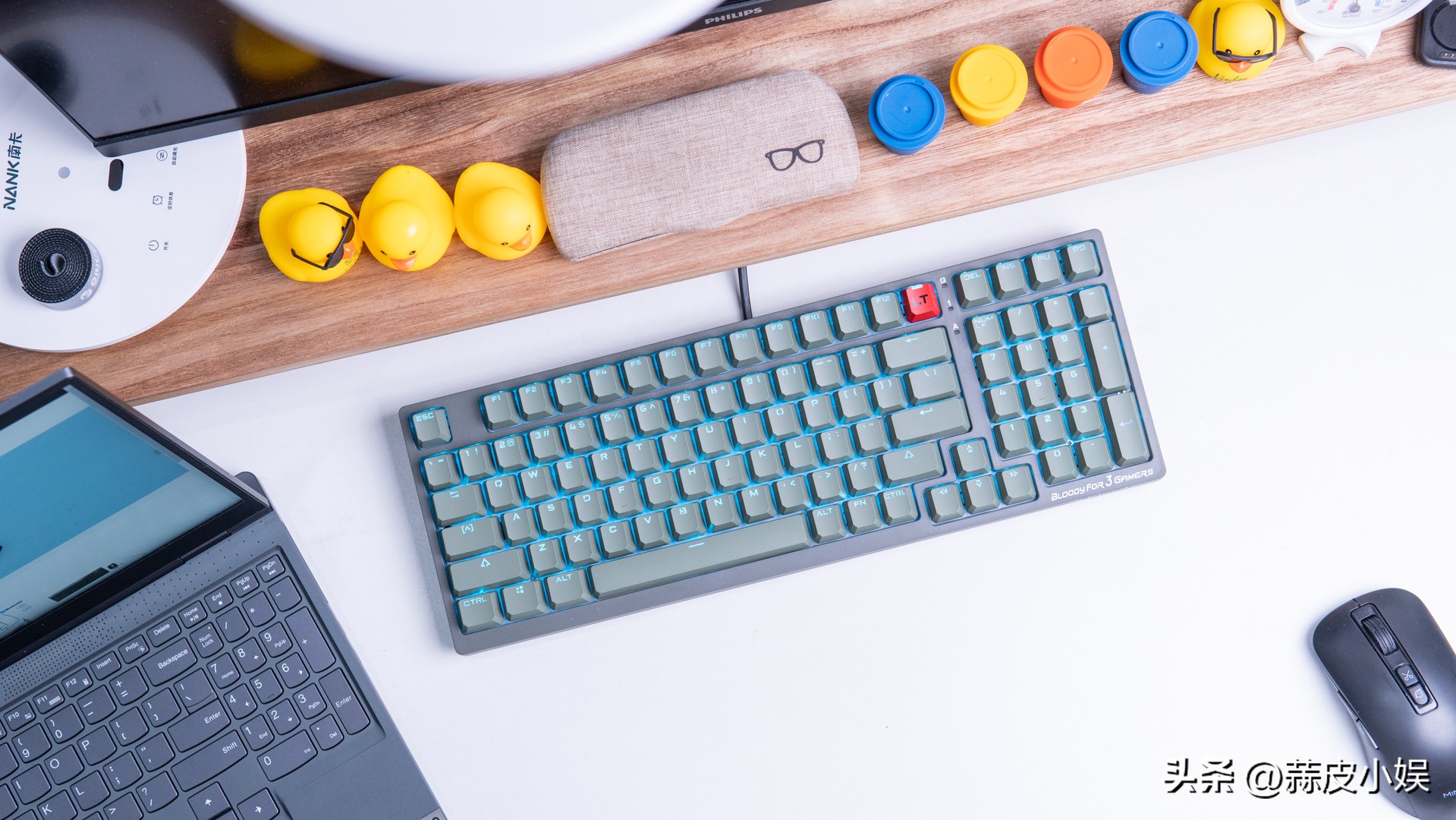 双飞燕键盘t98变速光轴值得买吗,双飞燕t98键盘和y75键盘哪个好