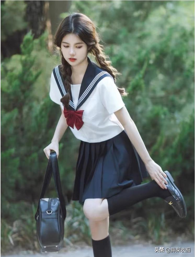 jk水手服女孩的日常穿搭,jk女生水手服照片