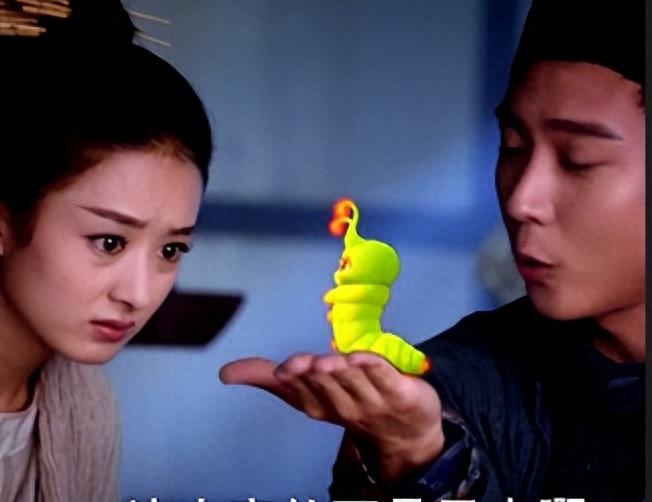 胸罩*点露**，花式泳衣，这些辣眼睛的操作，导演肚子里没一点墨水吗